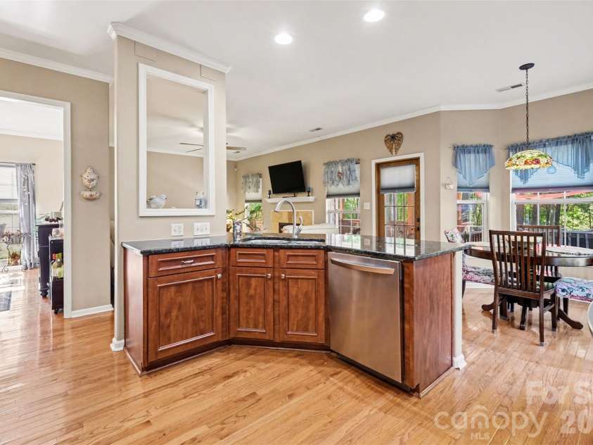 153 Castleton Drive, Mooresville, NC 28117.  MLS# CAR4364849, YatesRealty ID 20592. 