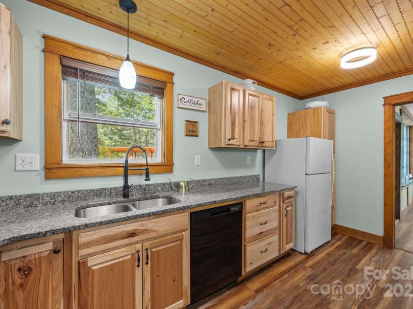 10a Lakemont Cottage Trail, Flat Rock, NC 28731.  MLS# CAR4270490, YatesRealty ID 20593. 