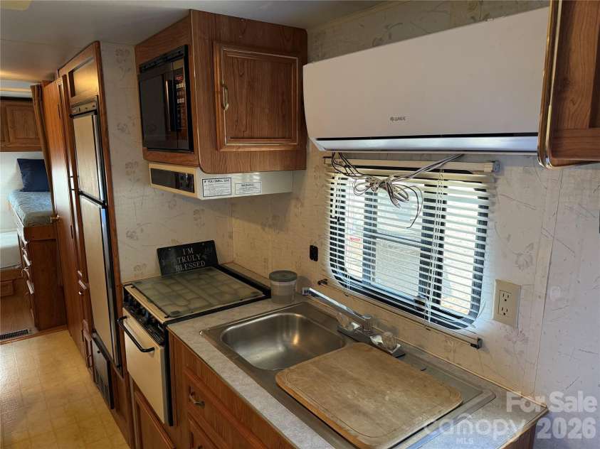 174 Canyon Loop, Mount Gilead, NC 27306.  MLS# CAR4365708, YatesRealty ID 20593. 
