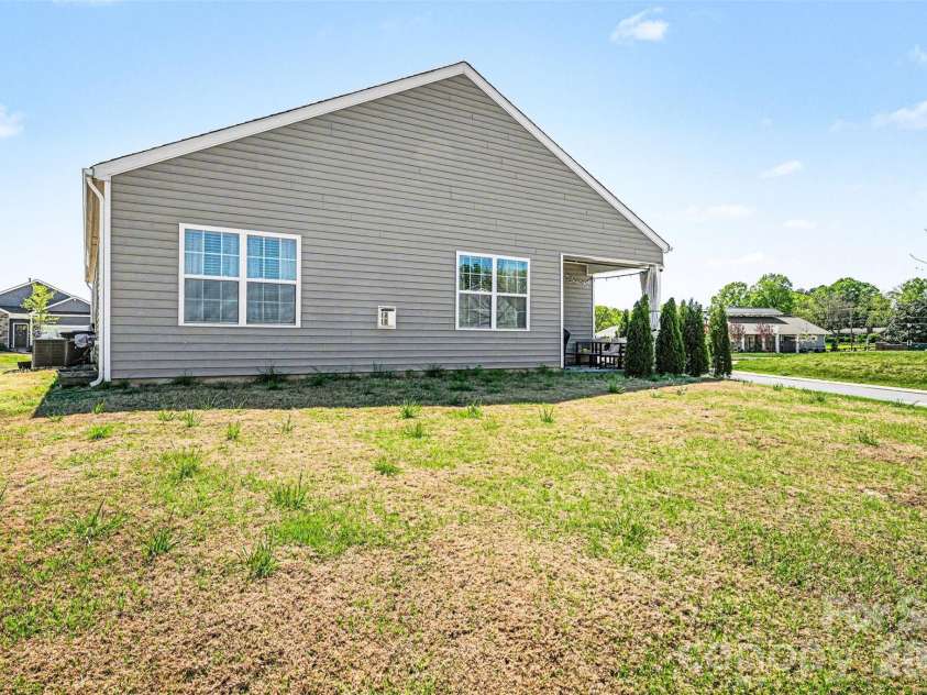 115 Old Home Road, Statesville, NC 28677.  MLS# CAR4366193, YatesRealty ID 20594. 