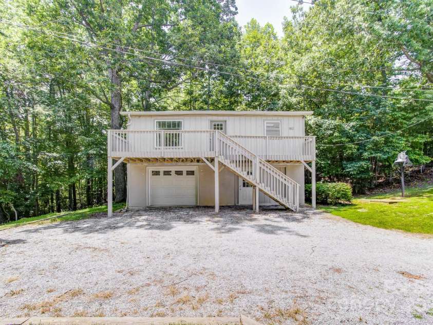 180 Ellerslie Acre None, Hendersonville, NC 28739.  MLS# CAR4270552, YatesRealty ID 20594. 