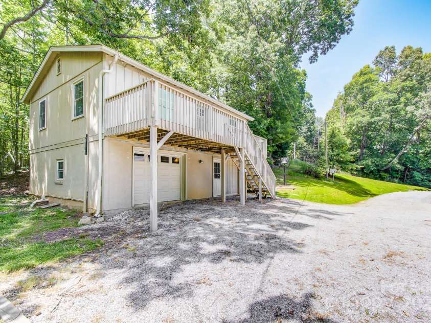 180 Ellerslie Acre None, Hendersonville, NC 28739.  MLS# CAR4270552, YatesRealty ID 20594. 