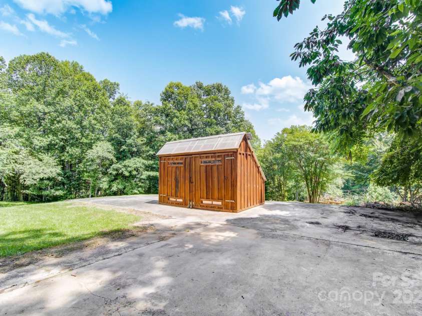 180 Ellerslie Acre None, Hendersonville, NC 28739.  MLS# CAR4270552, YatesRealty ID 20594. 