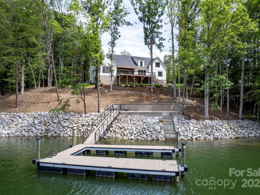 176 Windwood Lane, Troutman, NC 28166.  MLS# CAR4270586, YatesRealty ID 20597. 