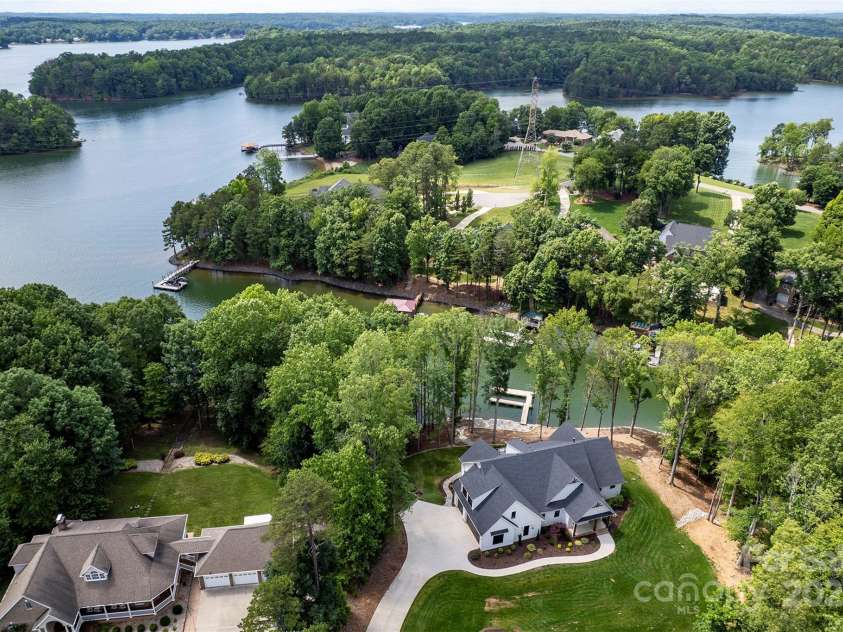 176 Windwood Lane, Troutman, NC 28166.  MLS# CAR4270586, YatesRealty ID 20597. 