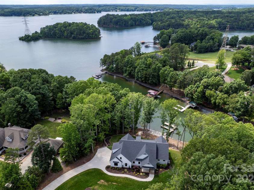176 Windwood Lane, Troutman, NC 28166.  MLS# CAR4270586, YatesRealty ID 20597. 