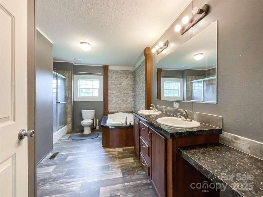 5321 State line Road, Marshville, NC 28103.  MLS# CAR4271916, YatesRealty ID 20598. 