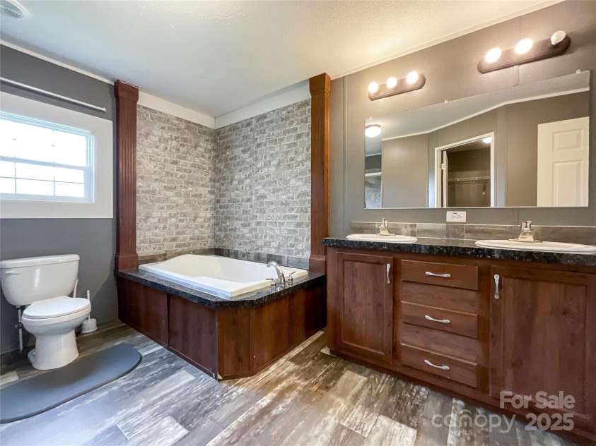 5321 State line Road, Marshville, NC 28103.  MLS# CAR4271916, YatesRealty ID 20598. 