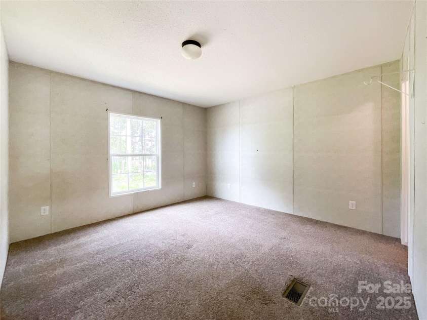 5321 State line Road, Marshville, NC 28103.  MLS# CAR4271916, YatesRealty ID 20598. 