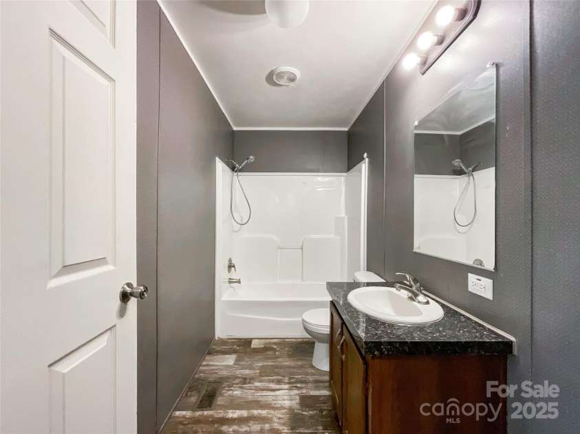 5321 State line Road, Marshville, NC 28103.  MLS# CAR4271916, YatesRealty ID 20598. 