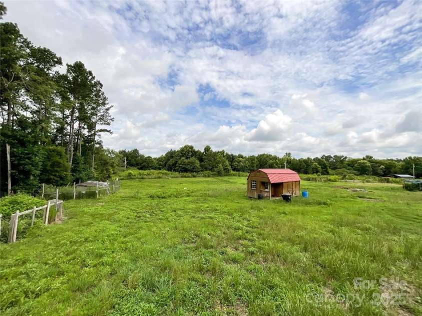 5321 State line Road, Marshville, NC 28103.  MLS# CAR4271916, YatesRealty ID 20598. 