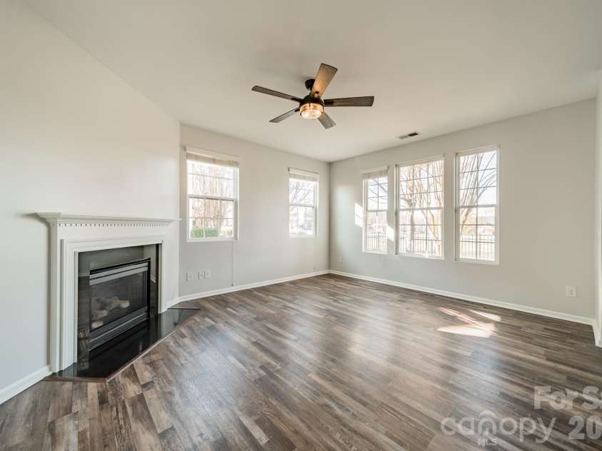 18426 Catawba Avenue, Cornelius, NC 28031.  MLS# CAR4392040, YatesRealty ID 20599. 