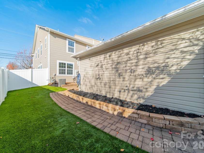 18426 Catawba Avenue, Cornelius, NC 28031.  MLS# CAR4392040, YatesRealty ID 20599. 