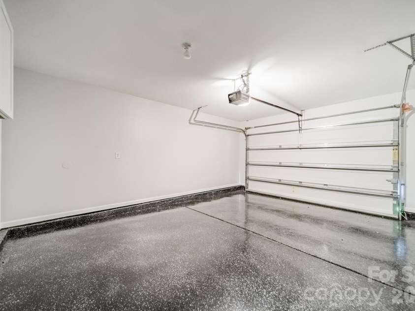 18426 Catawba Avenue, Cornelius, NC 28031.  MLS# CAR4392040, YatesRealty ID 20599. 
