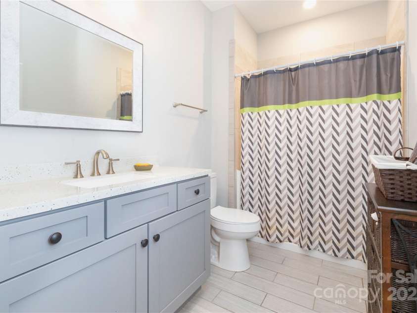 138 Foxden Drive, Fletcher, NC 28732.  MLS# CAR4258782, YatesRealty ID 206. 