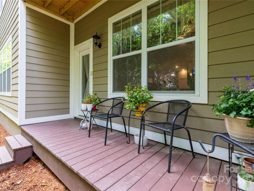 138 Foxden Drive, Fletcher, NC 28732.  MLS# CAR4258782, YatesRealty ID 206. 