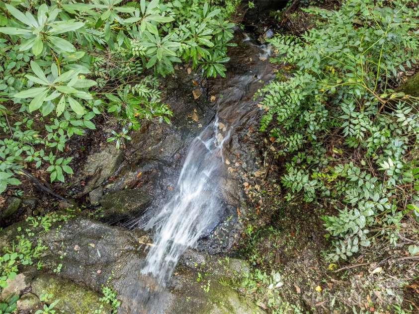 812 Crab Creek Road, Hendersonville, NC 28739.  MLS# CAR4313649, YatesRealty ID 206. 