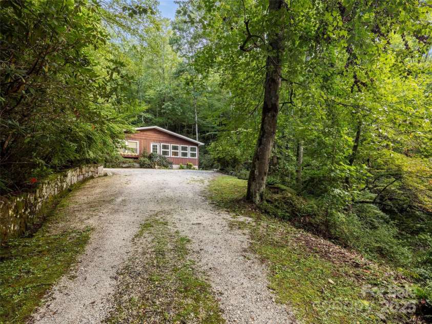 812 Crab Creek Road, Hendersonville, NC 28739.  MLS# CAR4313649, YatesRealty ID 206. 
