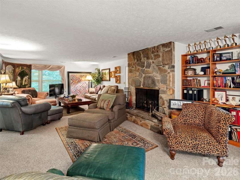 812 Crab Creek Road, Hendersonville, NC 28739.  MLS# CAR4313649, YatesRealty ID 206. 