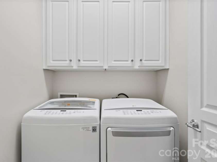 10471 Scotland Avenue, Fort Mill, SC 29707.  MLS# CAR4347664, YatesRealty ID 2060. Main Level Laundry Room