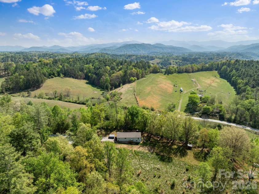 191 Posey Griffin Drive, Mars Hill, NC 28754.  MLS# CAR4374358, YatesRealty ID 20601. 