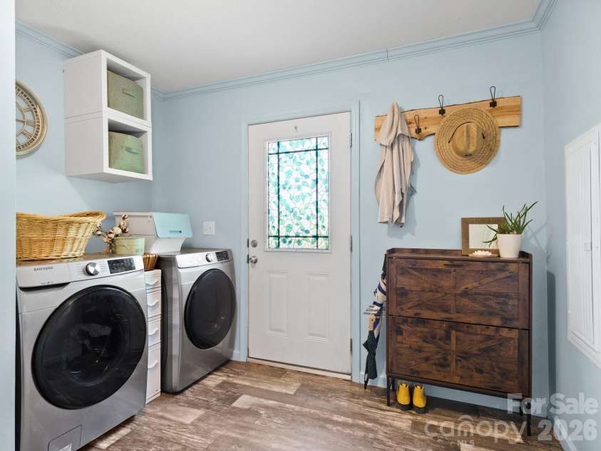 191 Posey Griffin Drive, Mars Hill, NC 28754.  MLS# CAR4374358, YatesRealty ID 20601. Laundry room at back door.