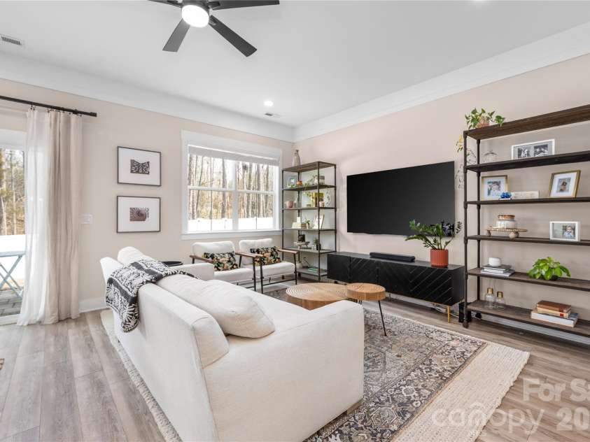 1027 Masefield Avenue, Matthews, NC 28105.  MLS# CAR4350360, YatesRealty ID 20602. 