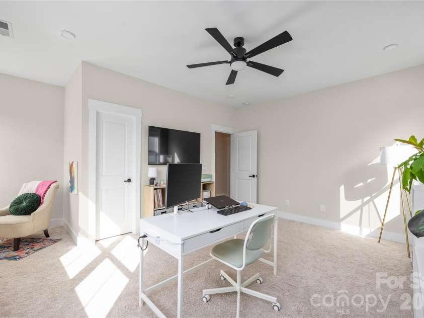 1027 Masefield Avenue, Matthews, NC 28105.  MLS# CAR4350360, YatesRealty ID 20602. 