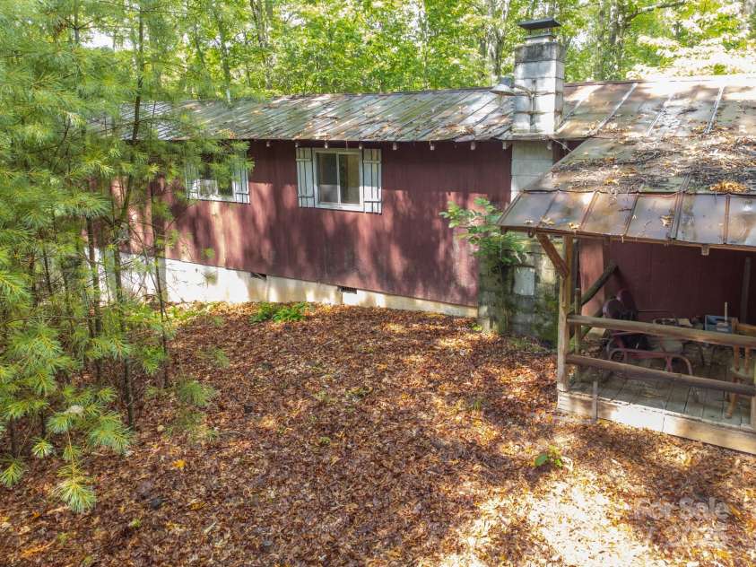 691 Sandy Bottom Road, Marshall, NC 28753.  MLS# CAR4272745, YatesRealty ID 20602. Home