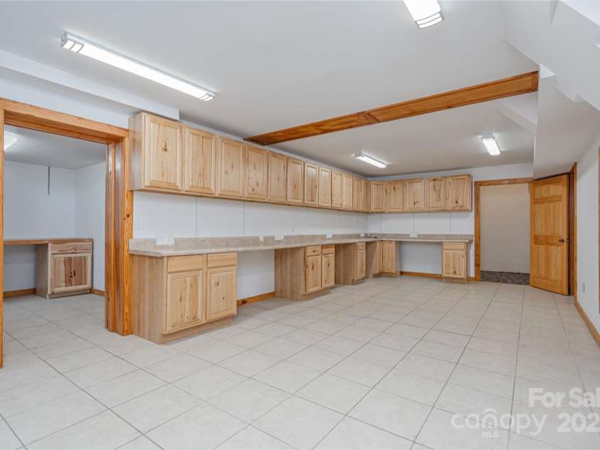 288 Hard To Find Drive, Brevard, NC 28712.  MLS# CAR4272711, YatesRealty ID 20603. 