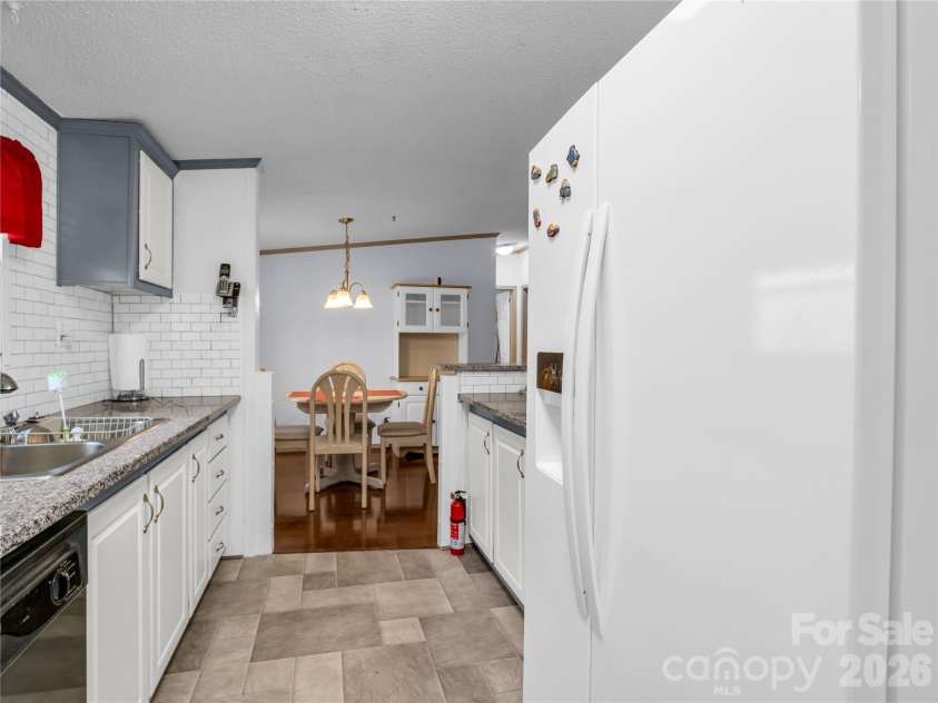 48 Laurel Cove Road, Leicester, NC 28748.  MLS# CAR4364503, YatesRealty ID 20603. 
