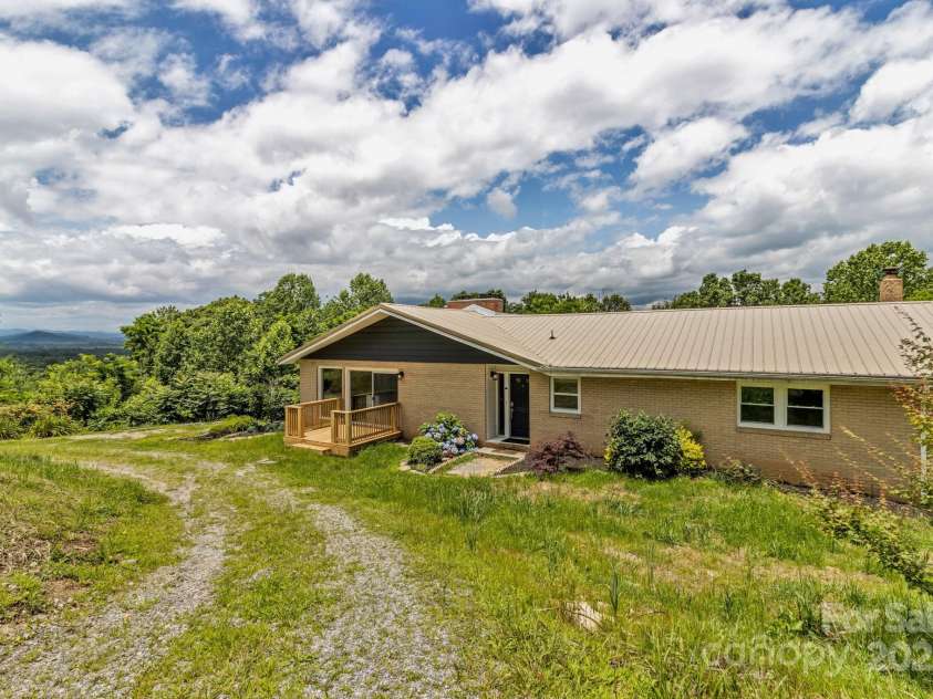 41 Remembrance Ridge, Flat Rock, NC 28731.  MLS# CAR4270719, YatesRealty ID 20604. 