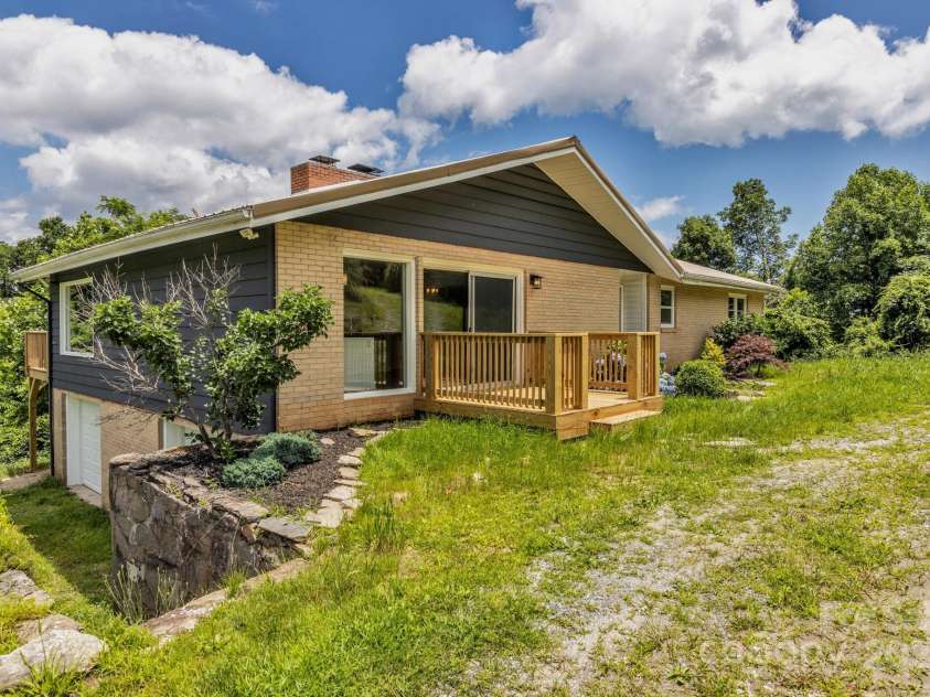 41 Remembrance Ridge, Flat Rock, NC 28731.  MLS# CAR4270719, YatesRealty ID 20604. 