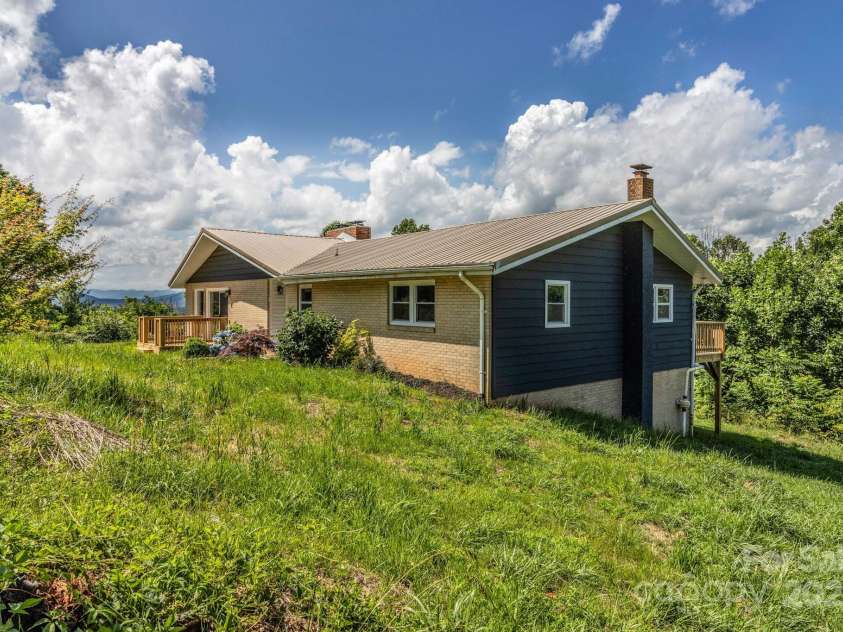 41 Remembrance Ridge, Flat Rock, NC 28731.  MLS# CAR4270719, YatesRealty ID 20604. 