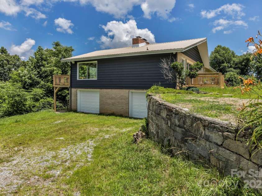 41 Remembrance Ridge, Flat Rock, NC 28731.  MLS# CAR4270719, YatesRealty ID 20604. 