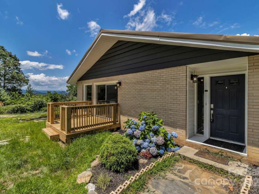 41 Remembrance Ridge, Flat Rock, NC 28731.  MLS# CAR4270719, YatesRealty ID 20604. 