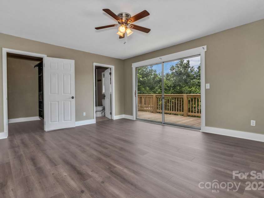 41 Remembrance Ridge, Flat Rock, NC 28731.  MLS# CAR4270719, YatesRealty ID 20604. 