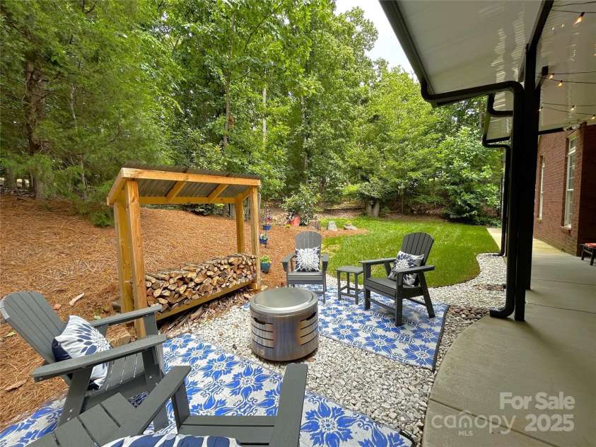 11646 Hidden Forest Lane, Davidson, NC 28036.  MLS# CAR4269662, YatesRealty ID 20605. 