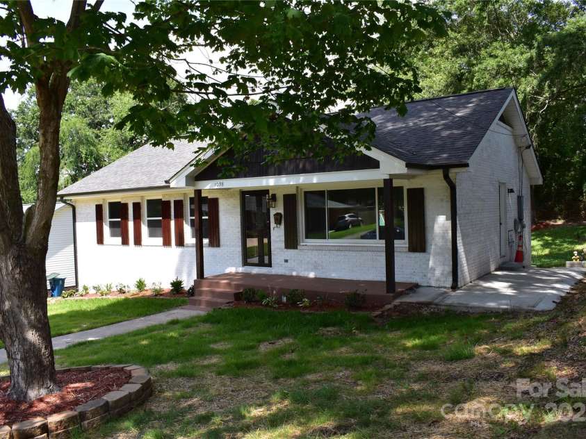 1038 Holmes Avenue, Salisbury, NC 28144.  MLS# CAR4272782, YatesRealty ID 20606. 