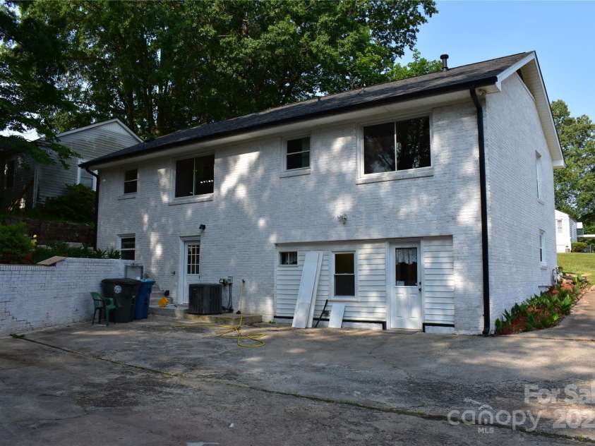 1038 Holmes Avenue, Salisbury, NC 28144.  MLS# CAR4272782, YatesRealty ID 20606. 