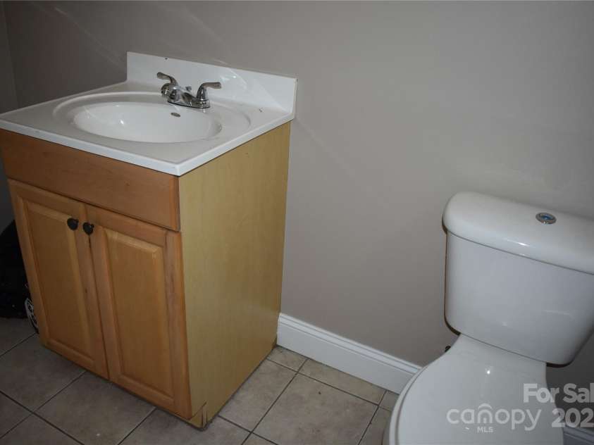 1038 Holmes Avenue, Salisbury, NC 28144.  MLS# CAR4272782, YatesRealty ID 20606. 