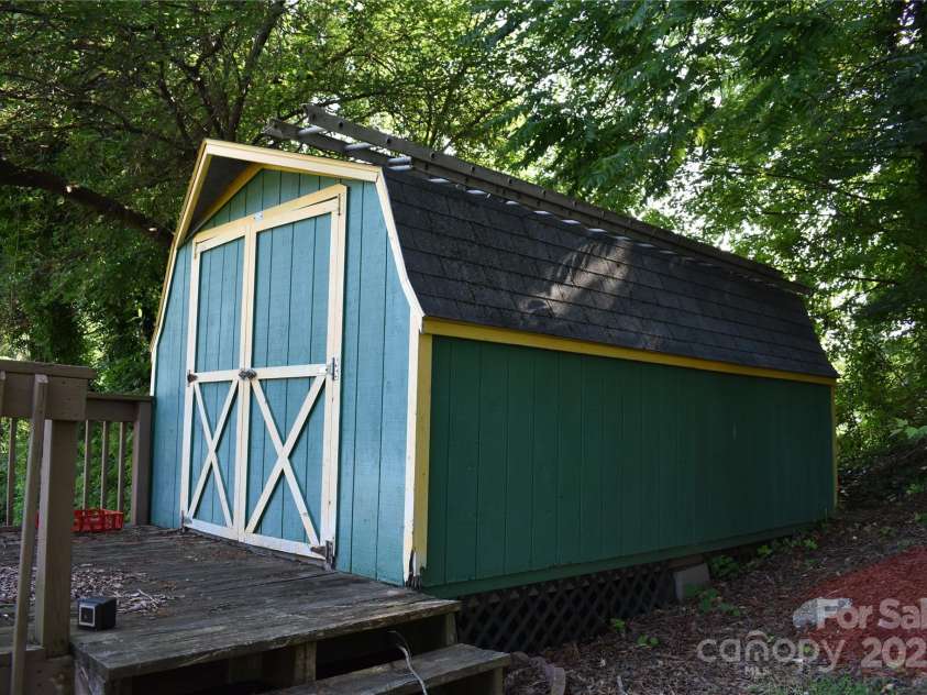 1038 Holmes Avenue, Salisbury, NC 28144.  MLS# CAR4272782, YatesRealty ID 20606. 
