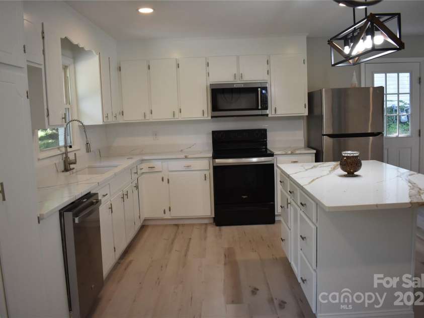 1038 Holmes Avenue, Salisbury, NC 28144.  MLS# CAR4272782, YatesRealty ID 20606. 