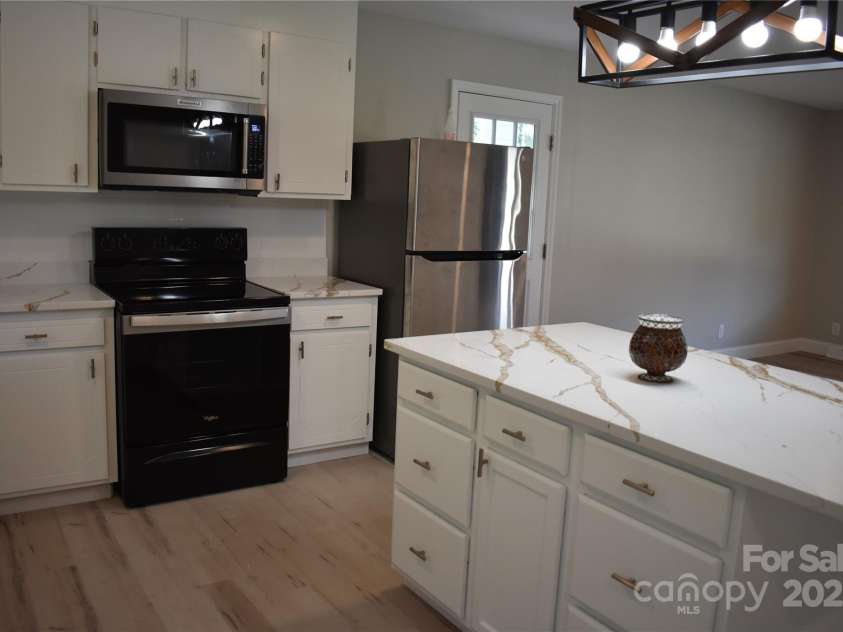 1038 Holmes Avenue, Salisbury, NC 28144.  MLS# CAR4272782, YatesRealty ID 20606. 