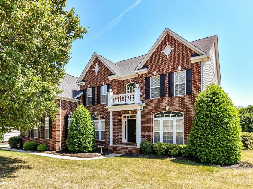 139 Corona Circle, Mooresville, NC 28117.  MLS# CAR4378145, YatesRealty ID 20608. 