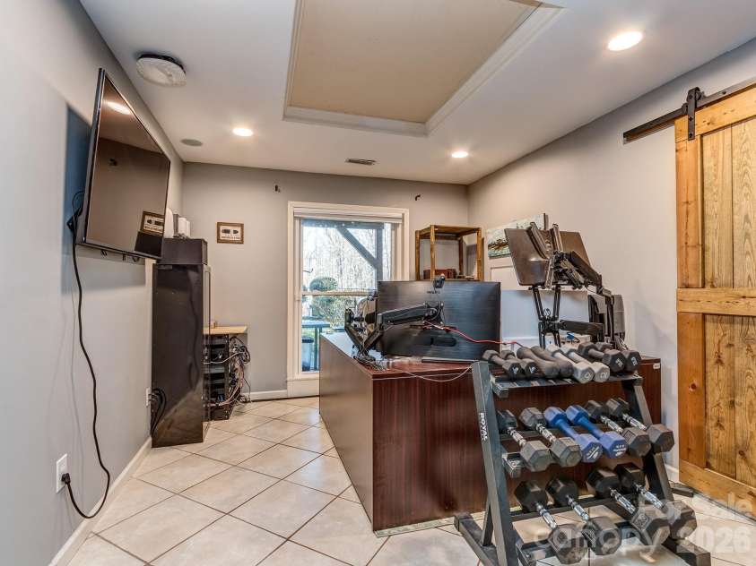 8723 Crestview Drive, Waxhaw, NC 28173.  MLS# CAR4376325, YatesRealty ID 20609. 