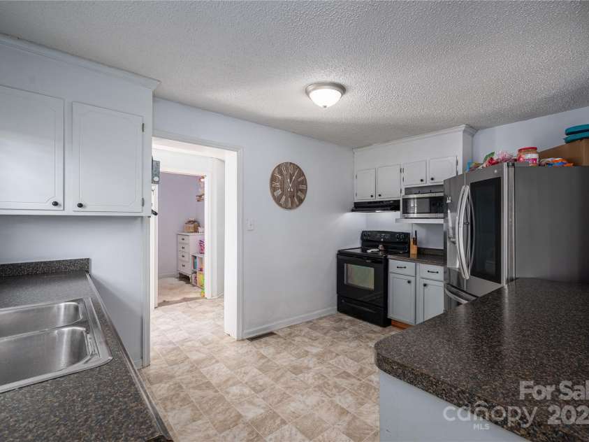 1537 Piedmont Avenue, Kings Mountain, NC 28086.  MLS# CAR4173964, YatesRealty ID 2061. 