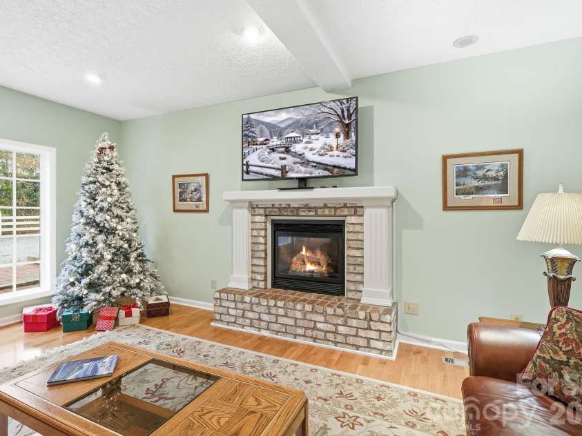 1644 Broadstone Road, Banner Elk, NC 28604.  MLS# CAR4349830, YatesRealty ID 2061. 