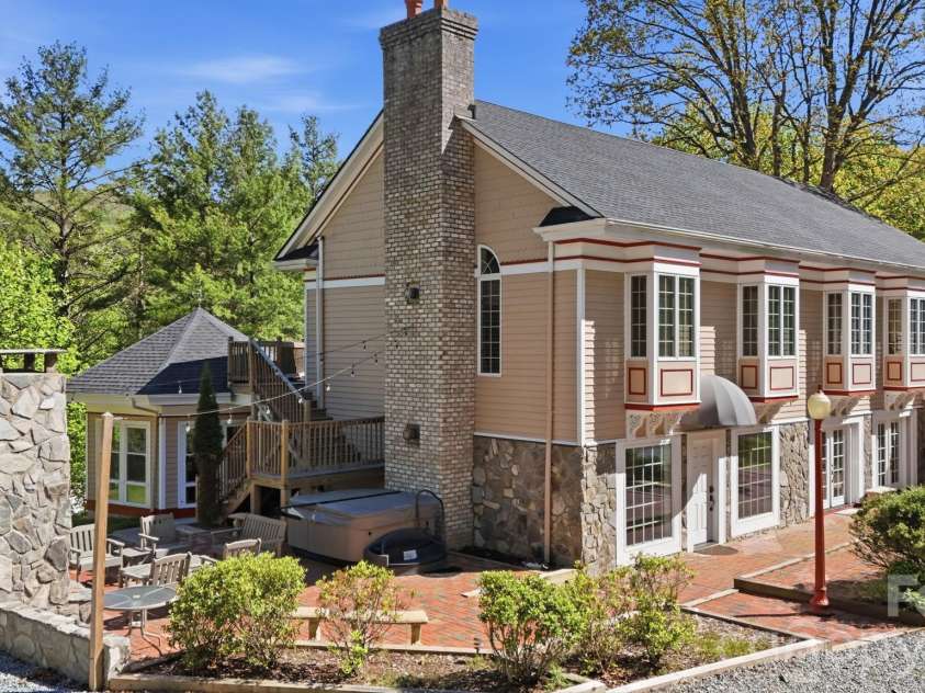 1644 Broadstone Road, Banner Elk, NC 28604.  MLS# CAR4349830, YatesRealty ID 2061. 