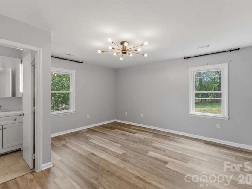 2516 Turnberry Lane, Charlotte, NC 28210.  MLS# CAR4366425, YatesRealty ID 20610. 